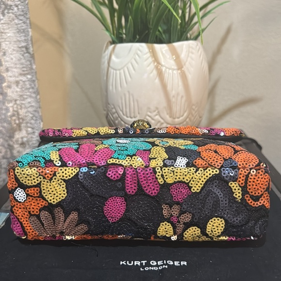 Kurt Geiger London Mini Kensington Soft Convertible Crossbody Bag - Picture 13 of 16